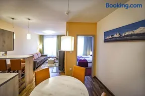 Crocus Apartments 310, 507 - Image 3