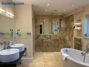 Woodhouse Farm Lodge - Image 5