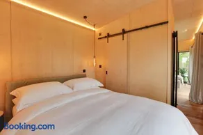 The Woods - Luxury cabin in a woodland setting - Image 5