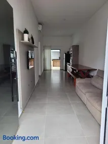 Casa com piscina e espaço gourmet 300m do mar - Image 5