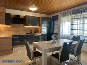 Salona Split Apartment - Image 3