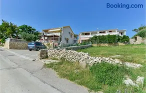 1 Bedroom Awesome Apartment In Kustici - Image 5