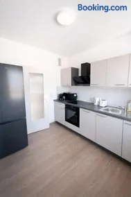 LETA Homes - Charmante FeWo mit sonnigem Balkon - Image 4