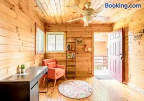 Lazy Bear Cabin near Nantahala Outdoor Center and Bryson City - Image 3