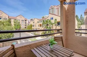-Vacation-Top corner 2-story one bedroom La Jolla Condo - Image 3