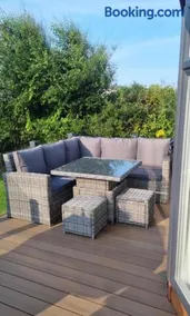 The Brockwood whitehouse towyn - Image 4