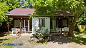 Gesztenyés Üdülő - Image 1