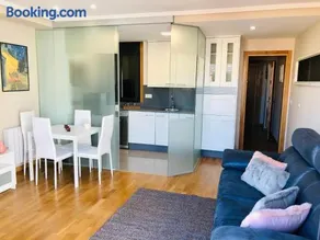 Apartamento con piscina y terraza al lado de la playa - Image 1