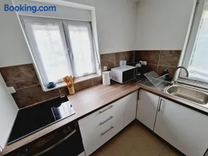 Maison calme et toute équipée avec jardin - Image 4