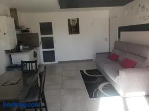 Gîte 2-4 pers avec piscine - Image 2