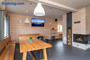 Anupro Villa - Image 1