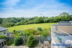 Welcoming Pembrokeshire home, perfect escape for couples, beach 5 mins, doorstep walks - Image 5