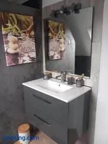 Logement complet à l'etage - Image 2