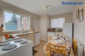 2 Bed in Burnham Market oc-652 - Image 5