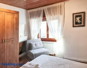 Charming House in Pereña de la Ribera - Image 4