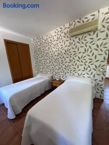 Hostal Villa el Colmenar - Image 2