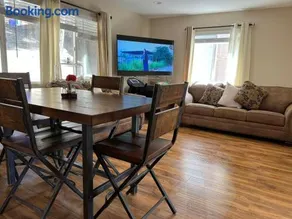 Cozy Cabin - Image 2