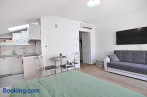 Apartment Helen - Image 1