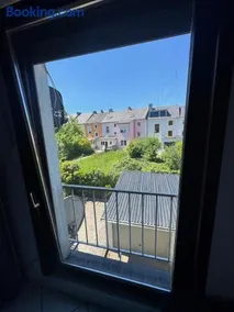 2 bedroom flat Bonnevoie - sleeps 7 - Image 3