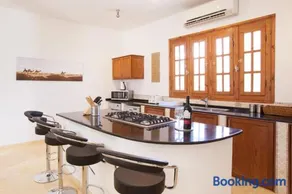 Red Rock Apartments - Image 3