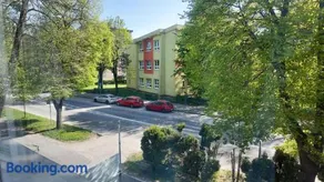 Axiom Suites - Nova 14 - Image 3