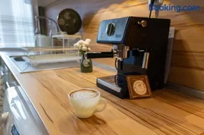 Groovy Olive Apartment - Image 2