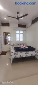 Archana Guest House River View - Image 4