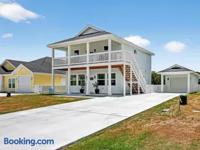 Coastal Retreat - Image 4