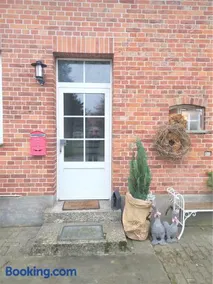 schöne geräumige ganze Wohnung als Unterkunft - Image 1