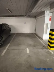 W centrum NOWY Kameralny Apartamenta, Duży Parking, FV, Luksusowo wyposażony, PlayStation 5, Balkon, Klimatyzacja, Taras, Winda, Wyposażona kuchnia - Image 2