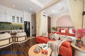 High-sericed 1BR Apartment, closely to Parking ares, Seasalt Ocean, Freshwater Ocean of Hanoi city in Vinhomes Ocean Park - Image 4