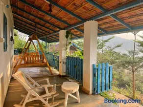 Farmer's Deck Farmstay - Hill Top Villa - Image 5