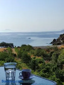 Votsalo Beach House - Image 1