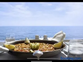 MI CAPRICHO BEACHFRONT 2BA - Apartment with terrace and private garden by the sea - Image 3