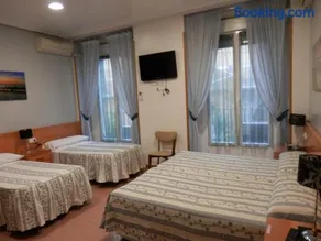 Hostal del Pez Azul - Image 1