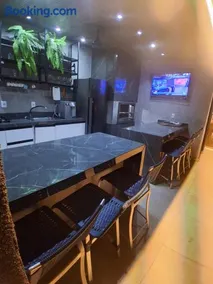 Duplex com laser privativo - piscina, sala de jogos, área de churrasqueira - Image 5
