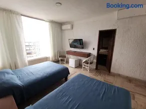 62 ROOM PENINSULA CAPITAN - Image 2