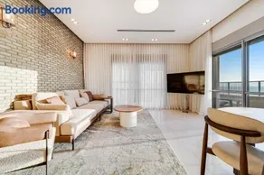 Luxury Penthouse with Seaview - Image 2