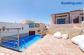 South Star Guesthouse - Image 1