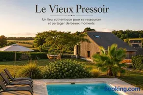 Le Vieux Pressoir avec piscine - Image 1
