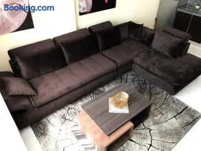 EKA Luxury Penthouse - Image 3