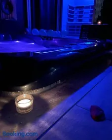 La suite Grenoble spa jacuzzi et sauna privatif - Image 3