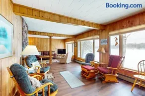 Timberlane Lodge- The Musky, Bluegill & Walleye - Image 3