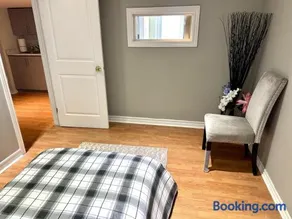 Beautiful walkout basement - Image 4