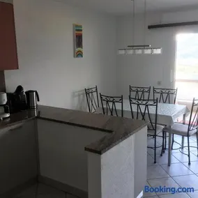 Casa Chimp 1 Holiday Apartment - Image 3