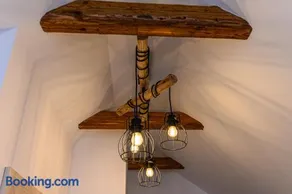 B-Holiday Luxury GuestHouse - Image 5