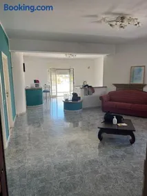 rosy house - Image 2