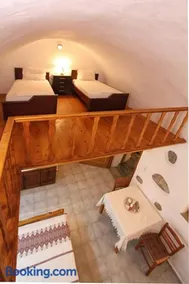 Schinos Apartments - Image 3