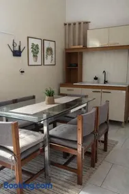 Apartamento studio próximo ao centro - Image 3