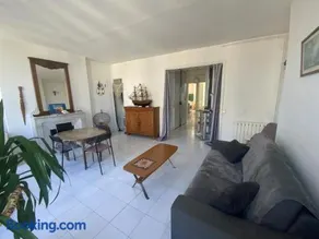 Vieux Port Appartement Maritime de 72m² et balcon - Image 3